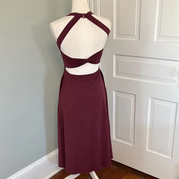 Women’s Tennis Dress Athletic Material Slit Open Back Size XS - Picture 3 of 4